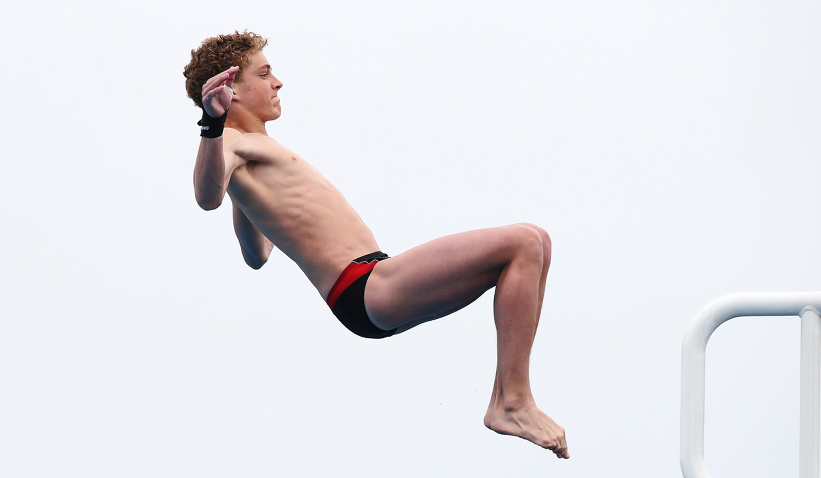 Canadian divers end world juniors with two fourth place finishes
